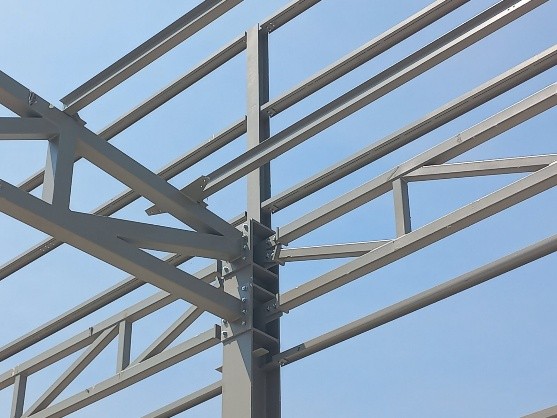 Steel node that connects steel elements such as beam, column